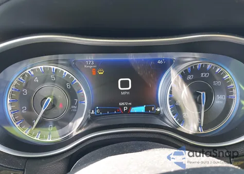 2017 Chrysler 300C from USA, damaged, VIN 2C3CCAEGXHH596519